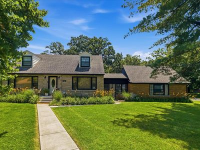 928 Grand Blvd