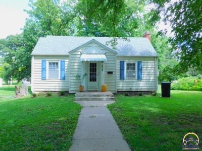 Property at 618 Iowa Ave, Holton, KS