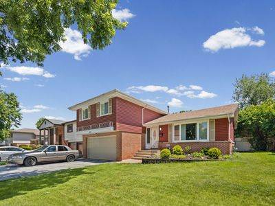 19049 Jonathan Ln