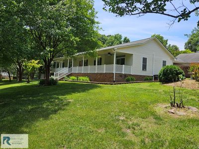 200 Cedar Crest Ln