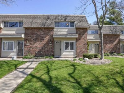 541 Longshore Dr