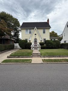 881 Lorenz Avenue