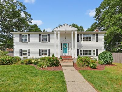 10 Howe Cir
