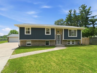 10302 N 493 E