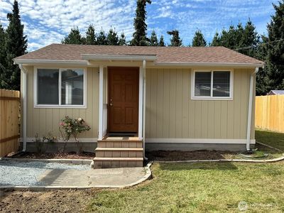 325 Hawthorne Street