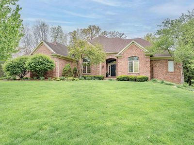 2228 Ladue Ln