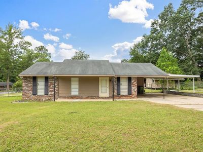 6001 Williamsburg Dr