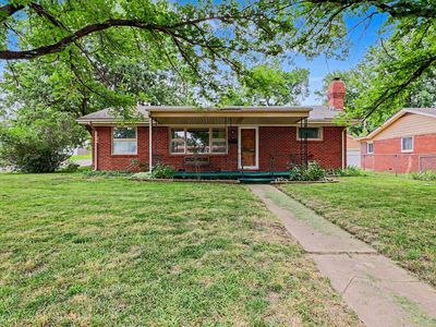 1156 N Lakeview Dr