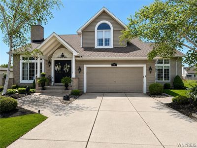 16 Woodstream Cir