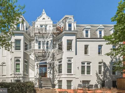 1700 15th St NW #202