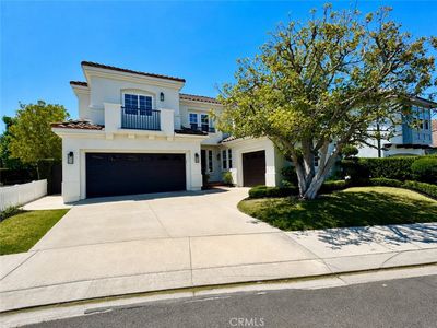 30 Eisenhower Ln