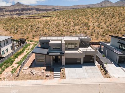 3203 S Canyonlands Rd