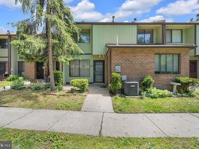 2208 Greenwood Dr