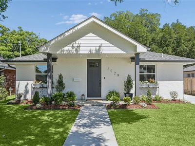 1029 Aurora Ave