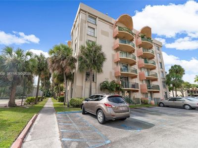 9310 Fontainebleau Blvd APT 606