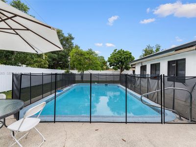 4700 NW 1st Ct