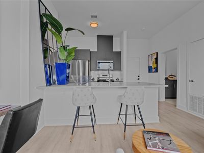 3900 Berkman Dr #217