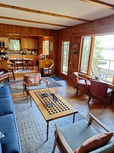 954 S Hessel Point Rd