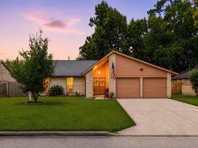 17411 Huntersglen Cir
