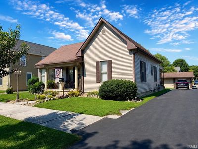 1111 M St