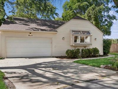 6612 Fernwood Dr