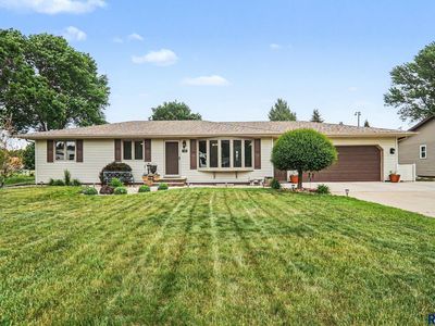 702 Fire Leaf Rd