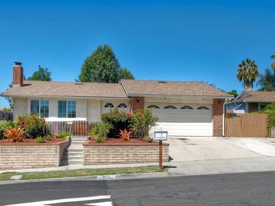 750 Melrose Pl