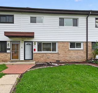 257 Dover Dr APT C
