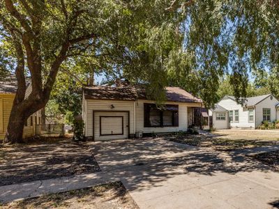 3143 Hedgerow Dr
