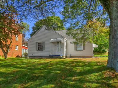Property at 727 Pershing St, Ellwood City, PA