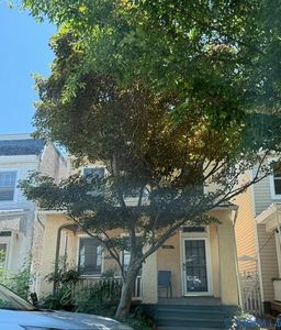 3331 Parkwood Ave