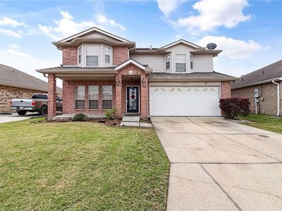 2238 N Village Green St