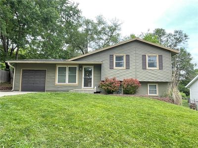 Property at 212 Jackson Ave, Liberty, MO