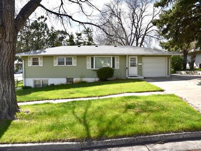 303 N Jackson Ave