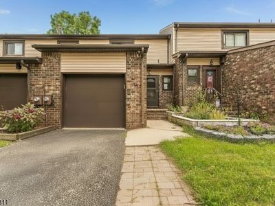 3 Chelsea Cir