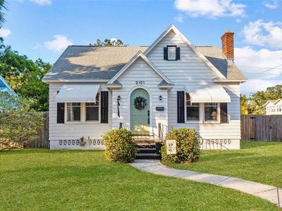 2101 Burlington Ave N