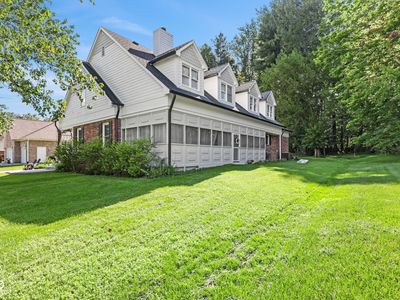 3230 N Country Club Rd