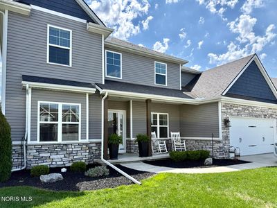 9751 Coopers Hawk Ct