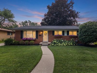 14928 Country Club Dr