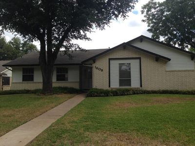 1608 Glenhill Ln