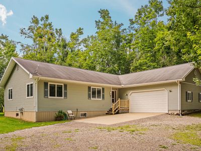 2099 Deepwoods Dr