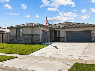 1106 Thunder Ranch Way