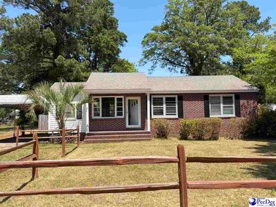 504 Mullins St