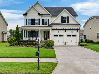 208 Traditions Garden Ln