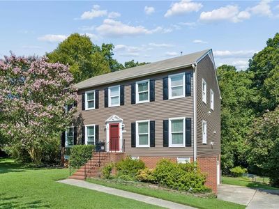 2739 Linden Ln
