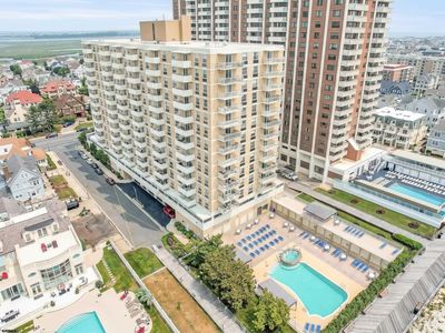 101 S Plaza Pl APT 402