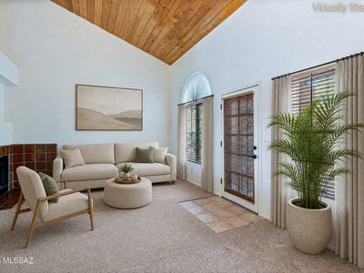 5354 N Calle Del Rocio