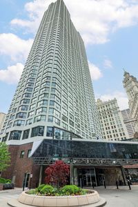 405 N Wabash Ave UNIT 2204