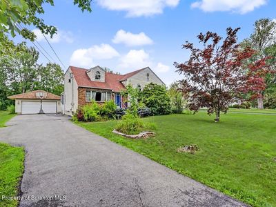 109 Larkspur Rd
