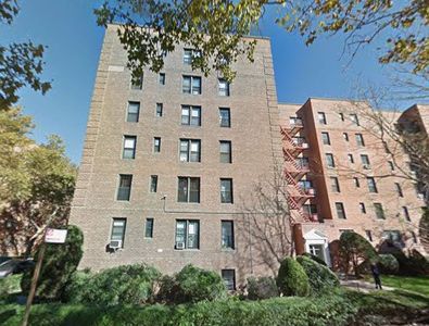 2685 E 7th St APT 6M